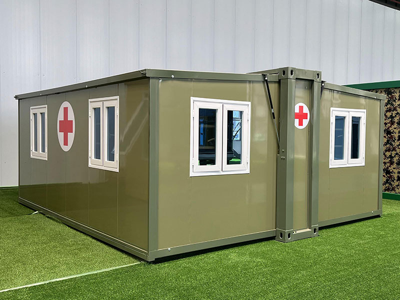 Scalable container medical station