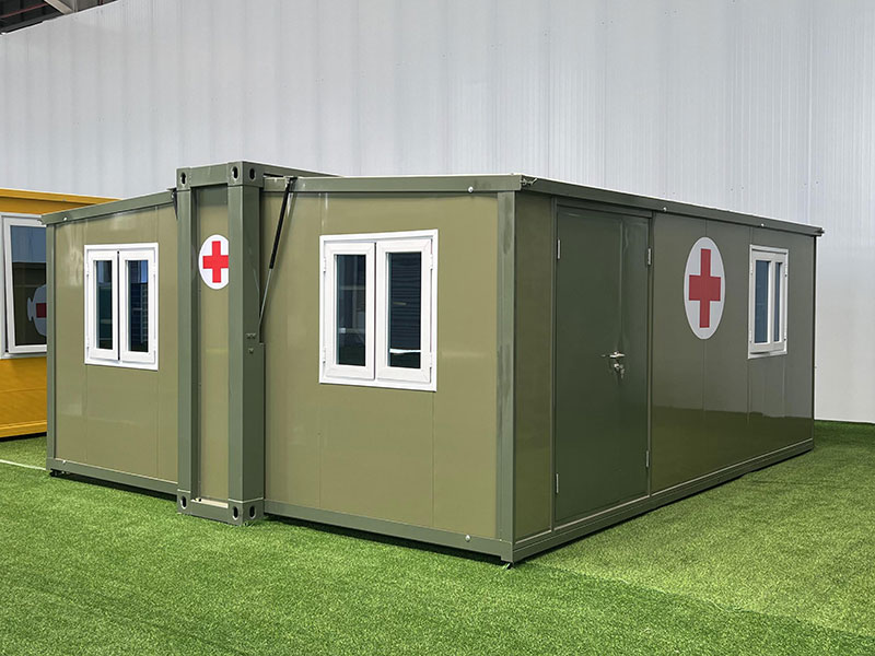 Scalable container medical station